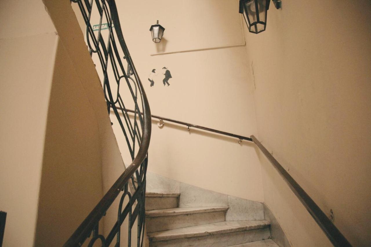 La Morada Hostel Buenos Aires Bagian luar foto